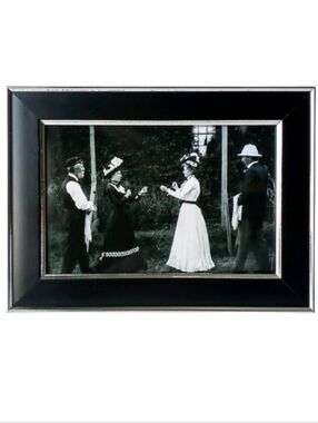 Vintage Victorian Female Fist Fist Retro Werid Fighting Vicyorian Women Framed